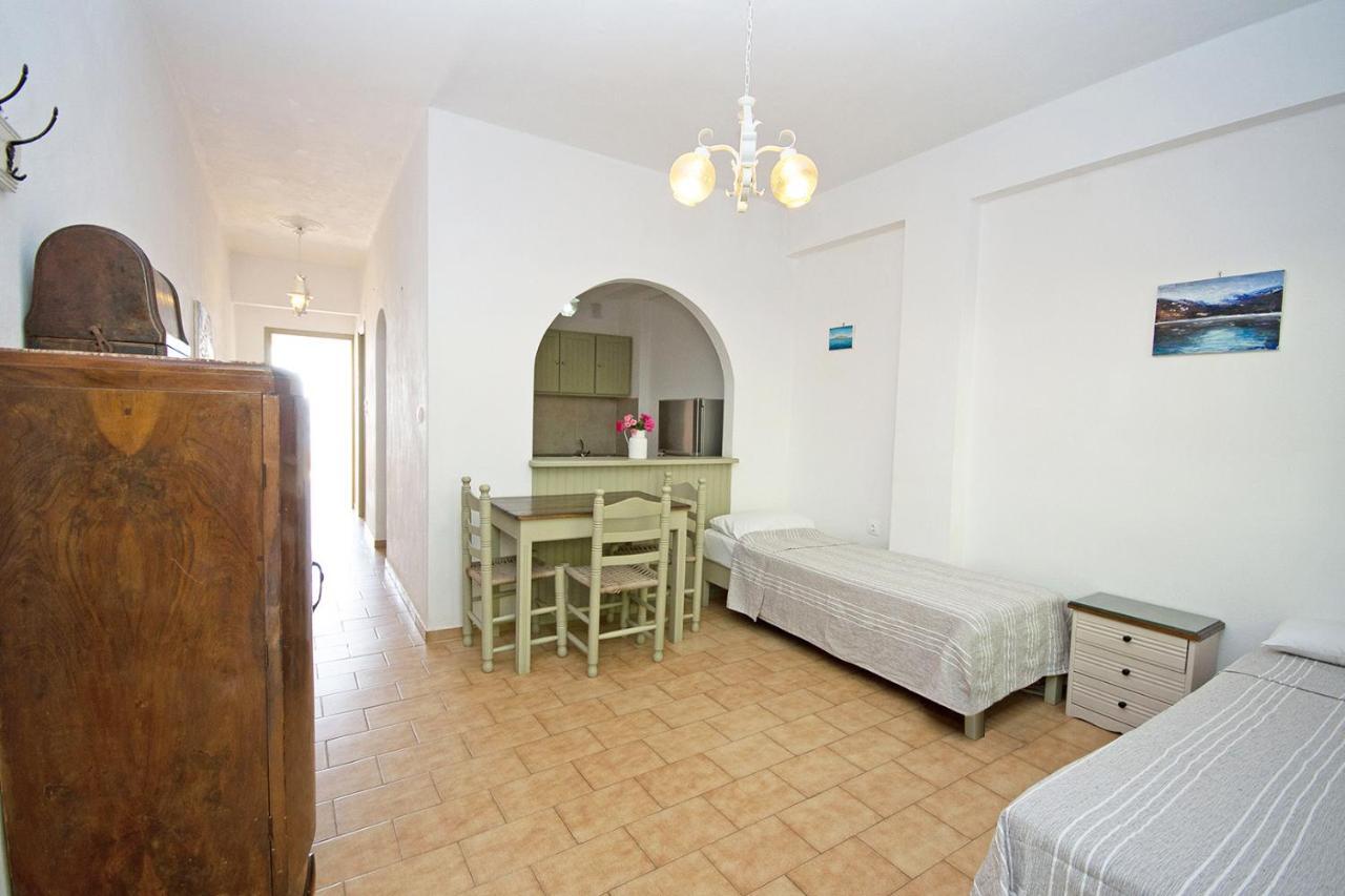 Panorama Apartments Poros Town Екстериор снимка